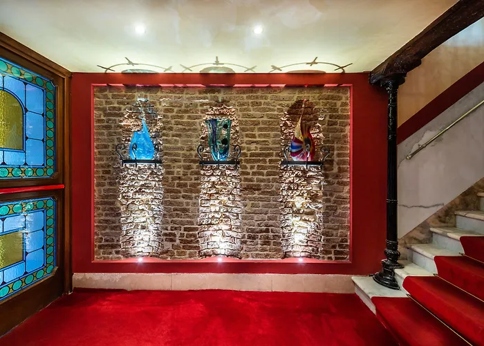 Scandinavia - Relais Отель Венеция