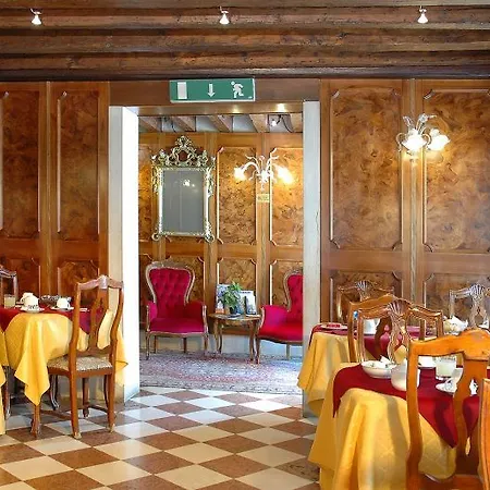 Scandinavia - Relais 3* Venice