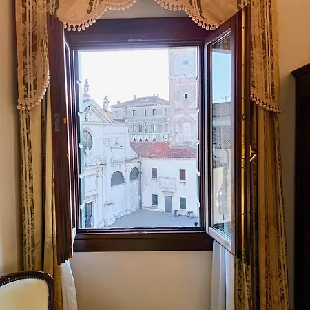 Scandinavia - Relais מלון