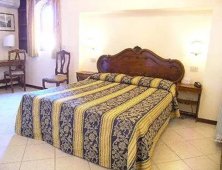 Scandinavia - Relais Szálloda Velence