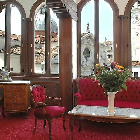 Hotel Scandinavia - Relais