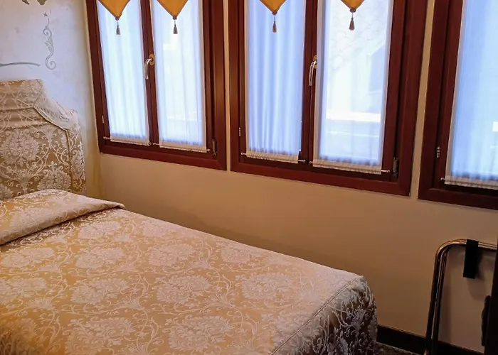 Scandinavia - Relais 3* البندقية